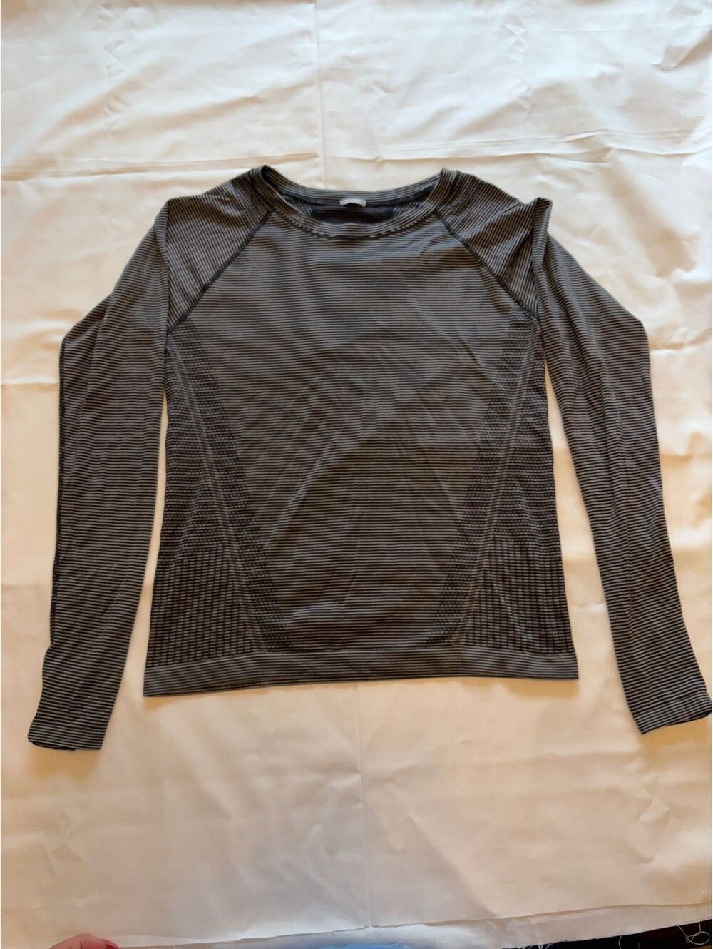 Athleta Momentum Seamless Long Sleeve top